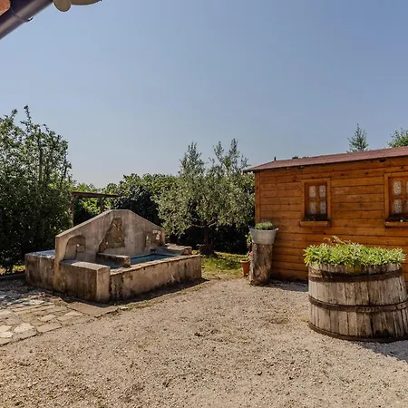 펜션 In Carpegna With Private Pool *