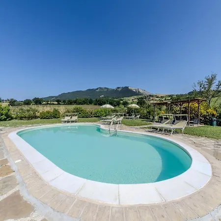 In Carpegna With Private Pool 펜션 *